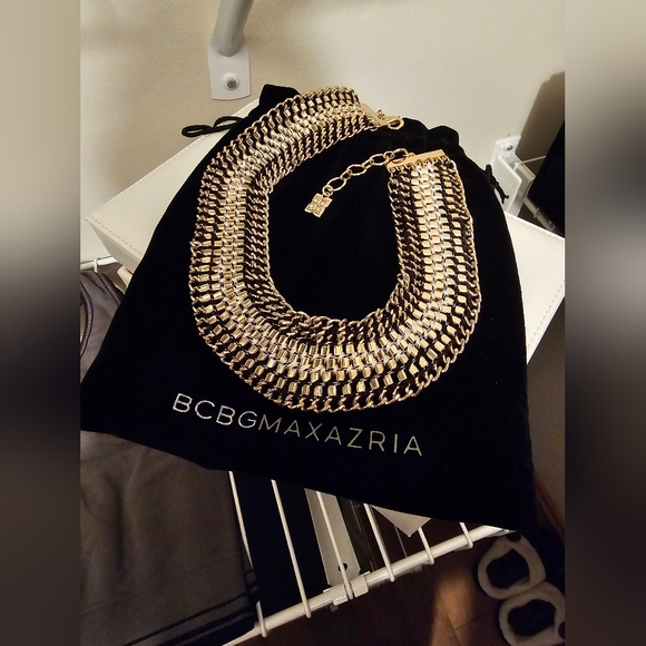 Necklace- BCBG Chunky Gold-black amd white string - Picture 2 of 2